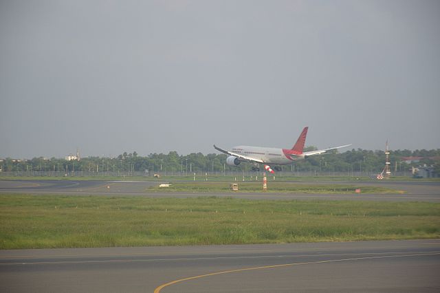 Air India Flight Takes Off Runway 11 29 Indira Gandhi International Airport New Delhi 2016 08 08 9243