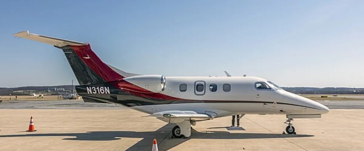 Embraer Phenom 100